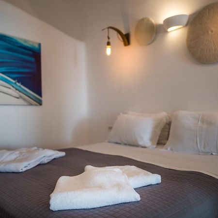 Angel Luxury Suites Fira  Exterior foto