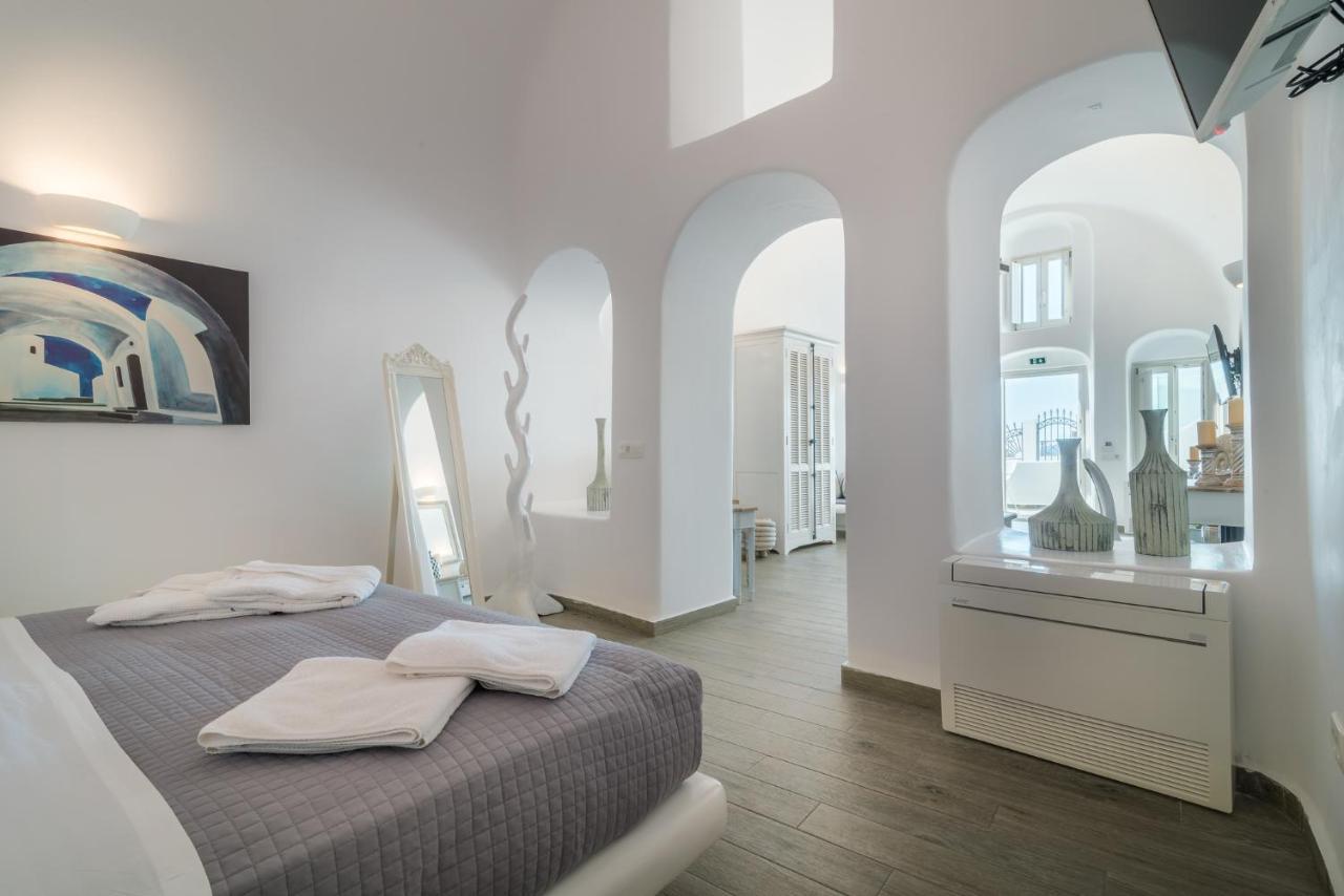 Angel Luxury Suites Fira  Exterior foto
